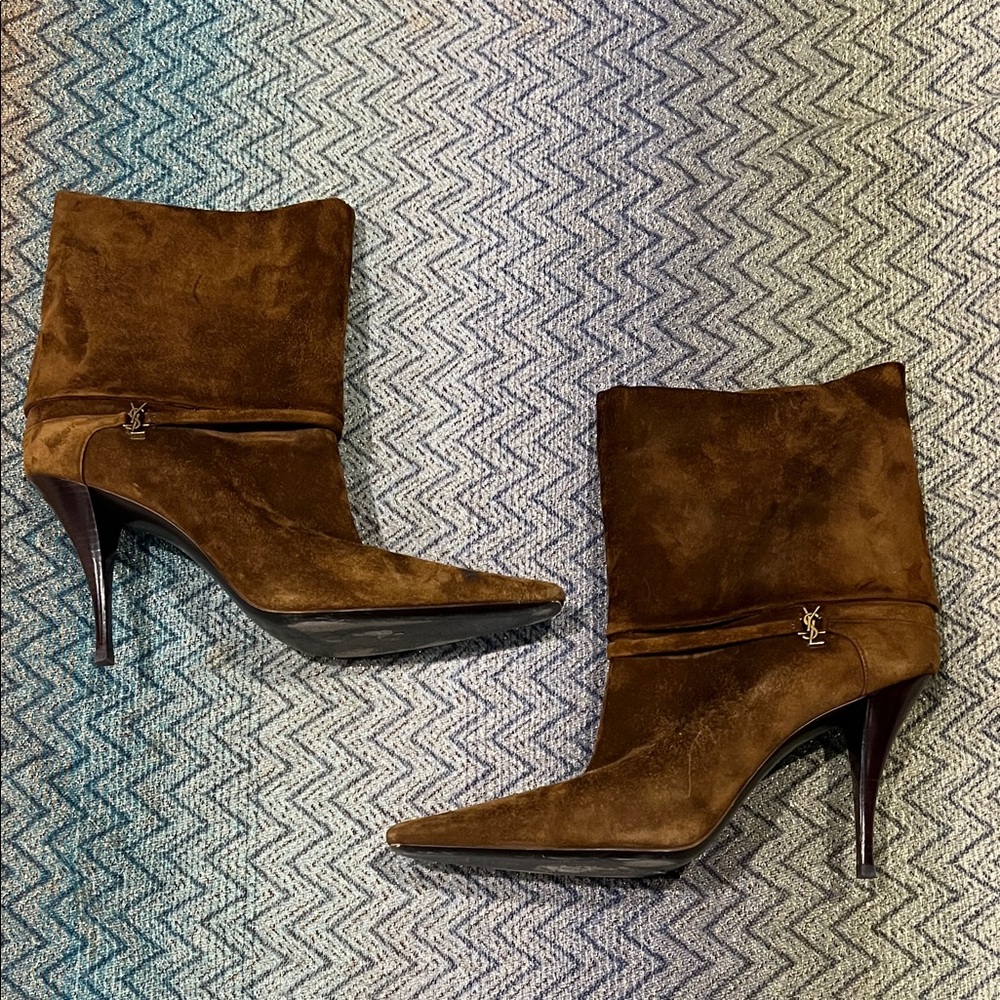 Saint Laurent YSL Brown Suede ankle Boots - Picture 2 of 4